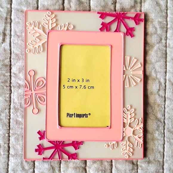 Pier 1 Imports Set of 3 Pink Christmas Decor Frame - Picture 3 of 6